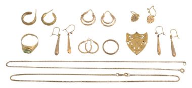 A collection of lady's jewellery