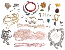 A collection of costume jewellery