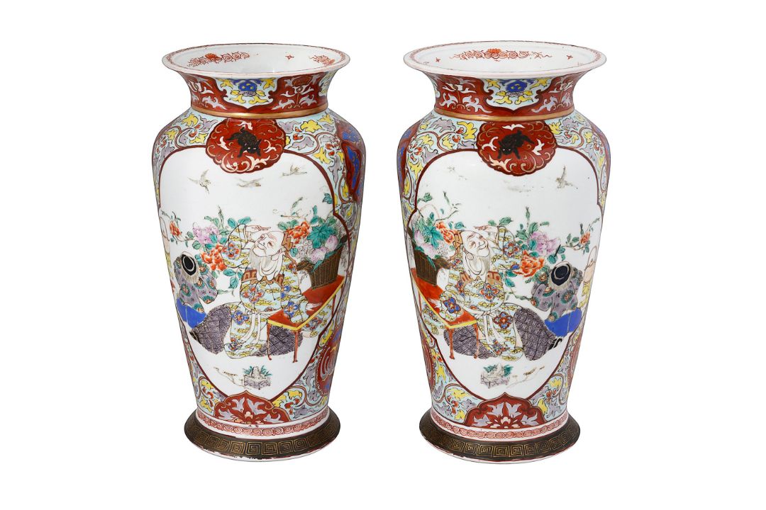 A large pair of late 19th century Japanese arita porcelain vases - Image 1 of 2
