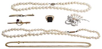 Pearls and bar brooches