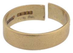 22ct gold wedding band