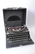EARLY 20TH CENTURY IMPERIAL BLACK TYPEWRITER