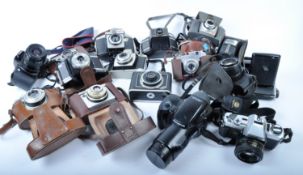 MIXED COLLECTION OF VINTAGE CAMERAS