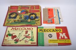 ASSORTMENT OF VINTAGE MECCANO BOXED MODELS