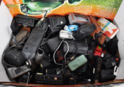 LARGE COLLECTION OF COMPACT CAMERAS