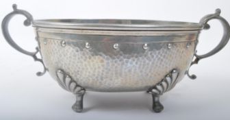 WALKER & CO HOMELAND ARTS & CRAFTS PEWTER CENTREPIECE