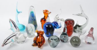 COLLECTION OF VINTAGE PAPERWEIGHTS - MDINA - WEDGWOOD