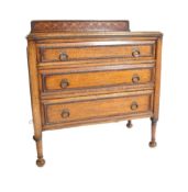 EARLY 20TH CENTURY 1920S OAK CHEST OF DRAWERS