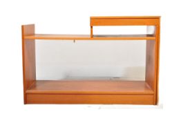 MID CENTURY TEAK ENTERTAINMENT STAND / SIDEBOARD