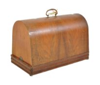 VINTAGE 'THE HARRIS N.9H' TRAVELLING SEWING MACHINE IN CASE