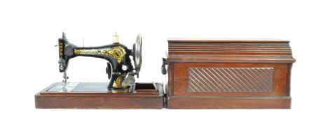 1930S ART DECO OAK SINGER SEWING MACHINE IN CASE