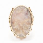 HALLMARKED 9CT GOLD & AGATE SET RING