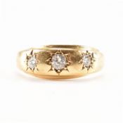 HALLMARKED 18CT GOLD & DIAMOND 3 STONE RING