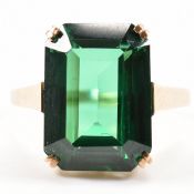 HALLMARKED 9CT GOLD & SYNTHETIC SPINEL RING