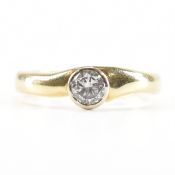 HALLMARKED 18CT GOLD & DIAMOND SOLITAIRE RING
