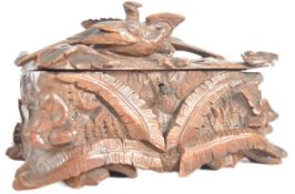 EARLY 20TH CENTURY CARVED OAK BLACK FOREST LIDDED BOX