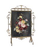 19TH CENTURY VICTORIAN BRASS FIRE SCREEN