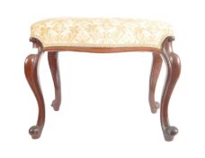 19TH CENTURY MAHOGANY FOOTSTOOL / PIANO STOOL