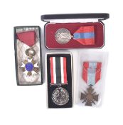 COLLECTION OF ASSORTED MILITARY MEDALS