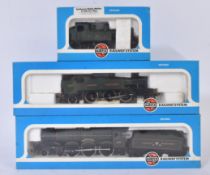 COLLECTION OF AIRFIX OO GAUGE MODEL RAILWAY LOCOMOTIVES