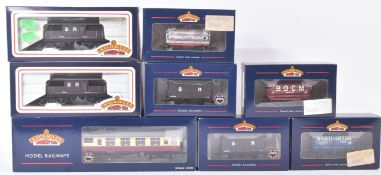 COLLECTION OF BACHMANN OO GAUGE MODEL RAILWAY ROLLING STOCK