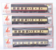 COLLECTION OF LIMA O GAUGE MODEL RAILWAY CARRIAGES