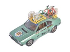 VINTAGE ITALIAN MEBETOYS 1/25 SCALE DIECAST MODEL CAR