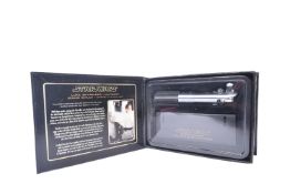 STAR WARS - MASTER REPLICAS LUKE SKYWALKER LIGHTSABER - A NEW HOPE