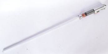 STAR WARS - MASTER REPLICAS LUKE SKYWALKER FORCE FX LIGHTSABER