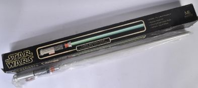 STAR WARS - MASTER REPLICAS LUKE SKYWALKER FORCE FX LIGHTSABER