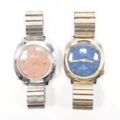 TWO VINTAGE 20TH CENTURY WRIST WATCHES - OTIS & CUE