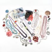 COLLECTION OF ASSORTED VINTAGE & LATER COSTUME JEWELLERY