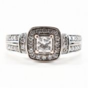 14CT WHITE GOLD & DIAMOND HALO CLUSTER RING