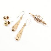 ASSORTMENT OF GOLD JEWELLERY