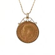 1912 SOVEREIGN COIN IN HALLMARKED 9CT GOLD MOUNT & CHAIN