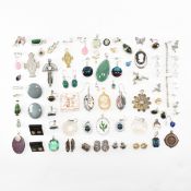 COLLECTION OF ASSORTED COSTUME JEWELLERY EARRINGS & PENDANTS