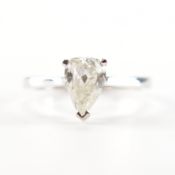 HALLMARKED 18CT WHITE GOLD & DIAMOND SOLITAIRE RING