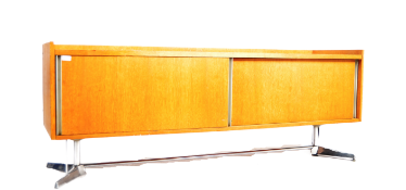 LARGE MID 20TH CENTURY OAK SIDEBOARD CREDENZA