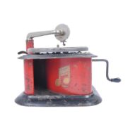 RETRO EARLY - MID 20TH CENTURY TINPLATE GRAMOPHONE