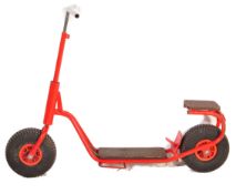 VINTAGE 20TH CENTURY CHILDREN'S SCOOTER