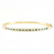 18CT GOLD DIAMOND & EMERALD BANGLE BRACELET