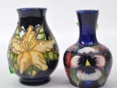 MOORCROFT BRITISH POTTERY - PAIR OF MINIATURE VASES