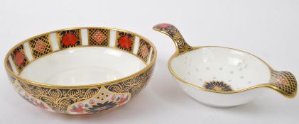 ROYAL CROWN DERBY - BONE CHINA 'OLD IMARI' TEA STRAINER & BOWL