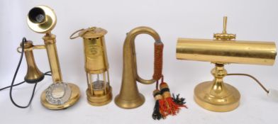 ASSORTMENT OF VINTAGE BRASS ITEMS