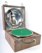 1930S DECCA PORTABLE GRAMOPHONE IN CASE