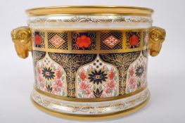 ROYAL CROWN DERBY - OLD IMARI PATTERN - BONE CHINA BOUGH POT
