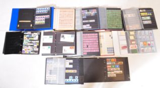 LARGE COLLECTION OF FRANKED & UNFRANKED STAMPS