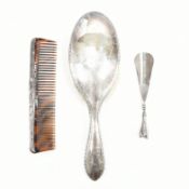 ASSORTMENT OF ART DECO HALLMARKED SILVER VANITY ITEMS