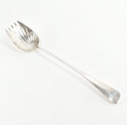 GEORGE III SILVER HALLMARKED LARGE SERVING TABLE FORK