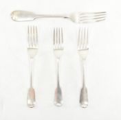 COLLECTION OF VICTORIAN SILVER HALLMARKED FIDDLE PATTERN FORKS